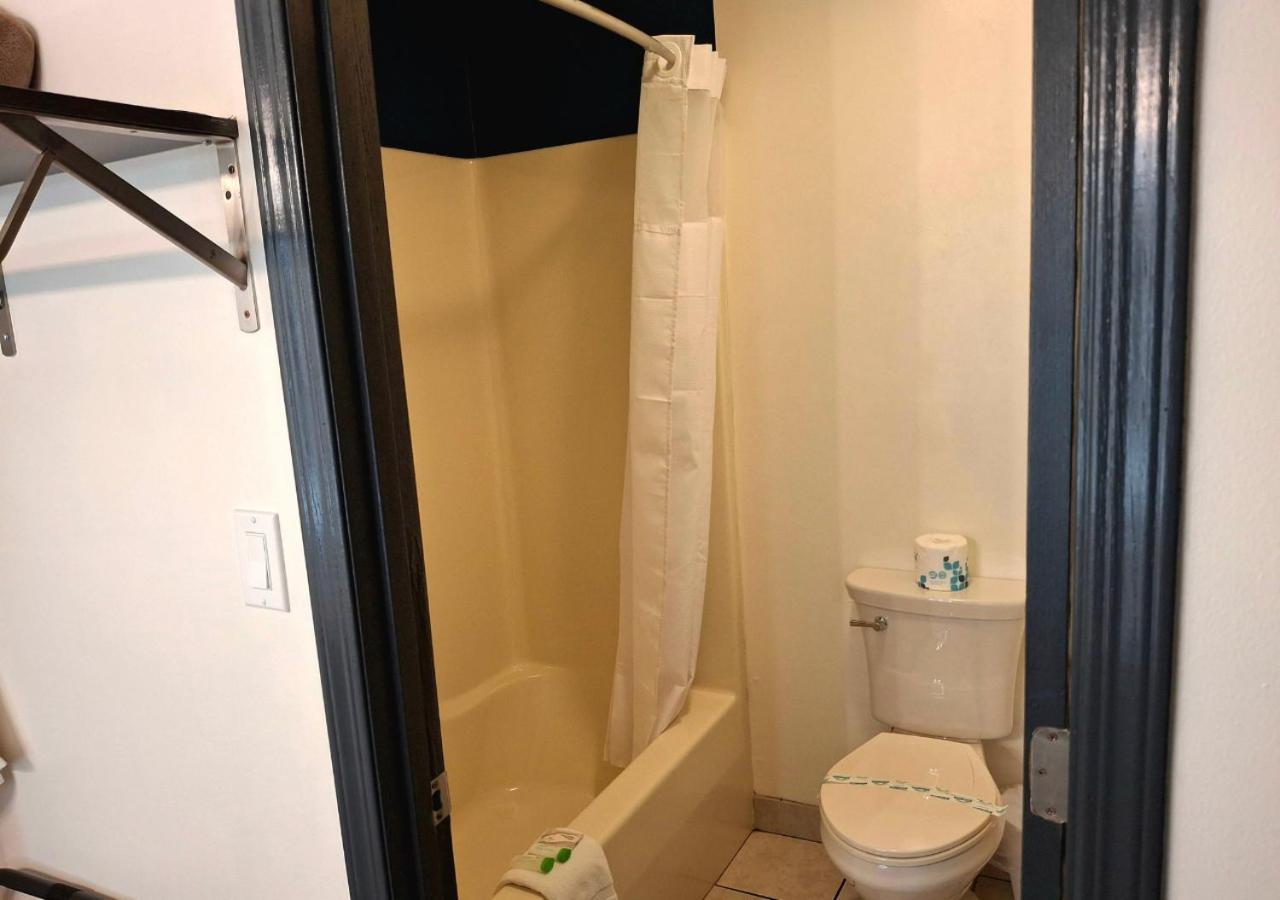 Shady Acre Inn And Suites Branson West Eksteriør bilde